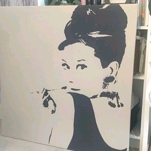 Audrey Canvas Picture